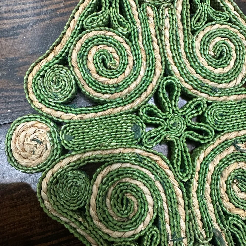 Vintage Handmade Woven Green and Cream Trivet
